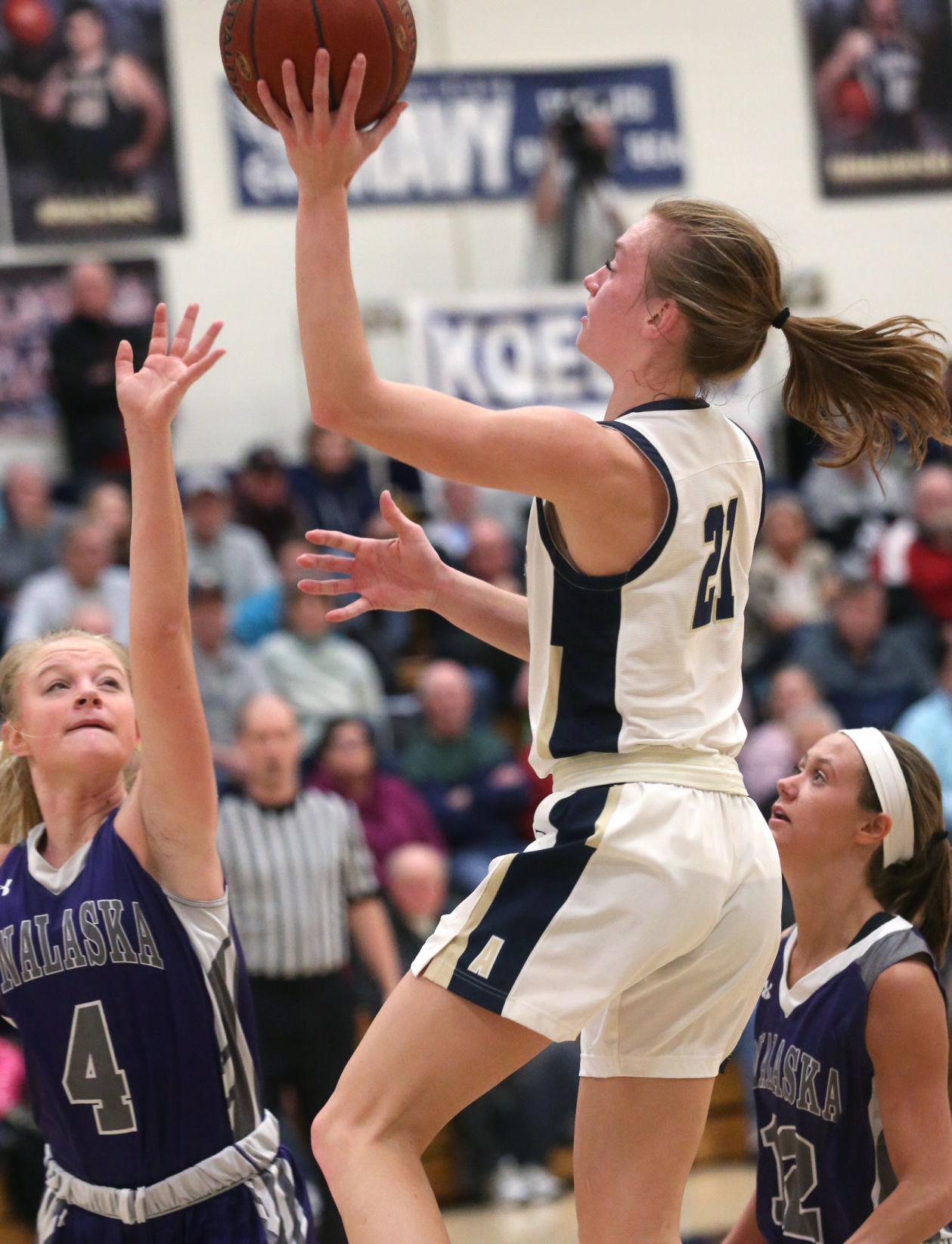 January 30: Onalaska vs. Aquinas